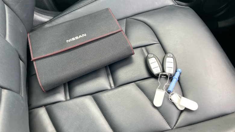 Nissan Qashqai 1.3 DiG-T Tekna+ 5dr Petrol Hatchback